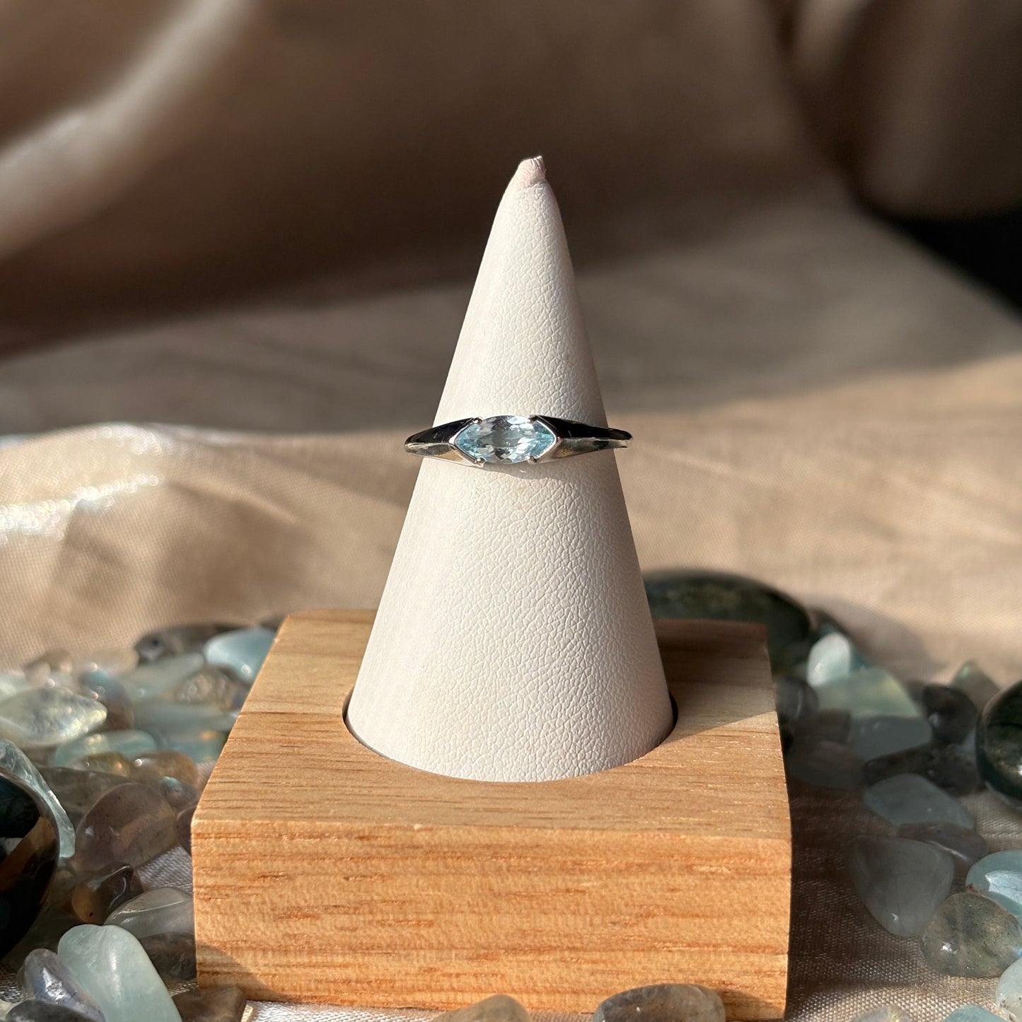 Anello con Topazio