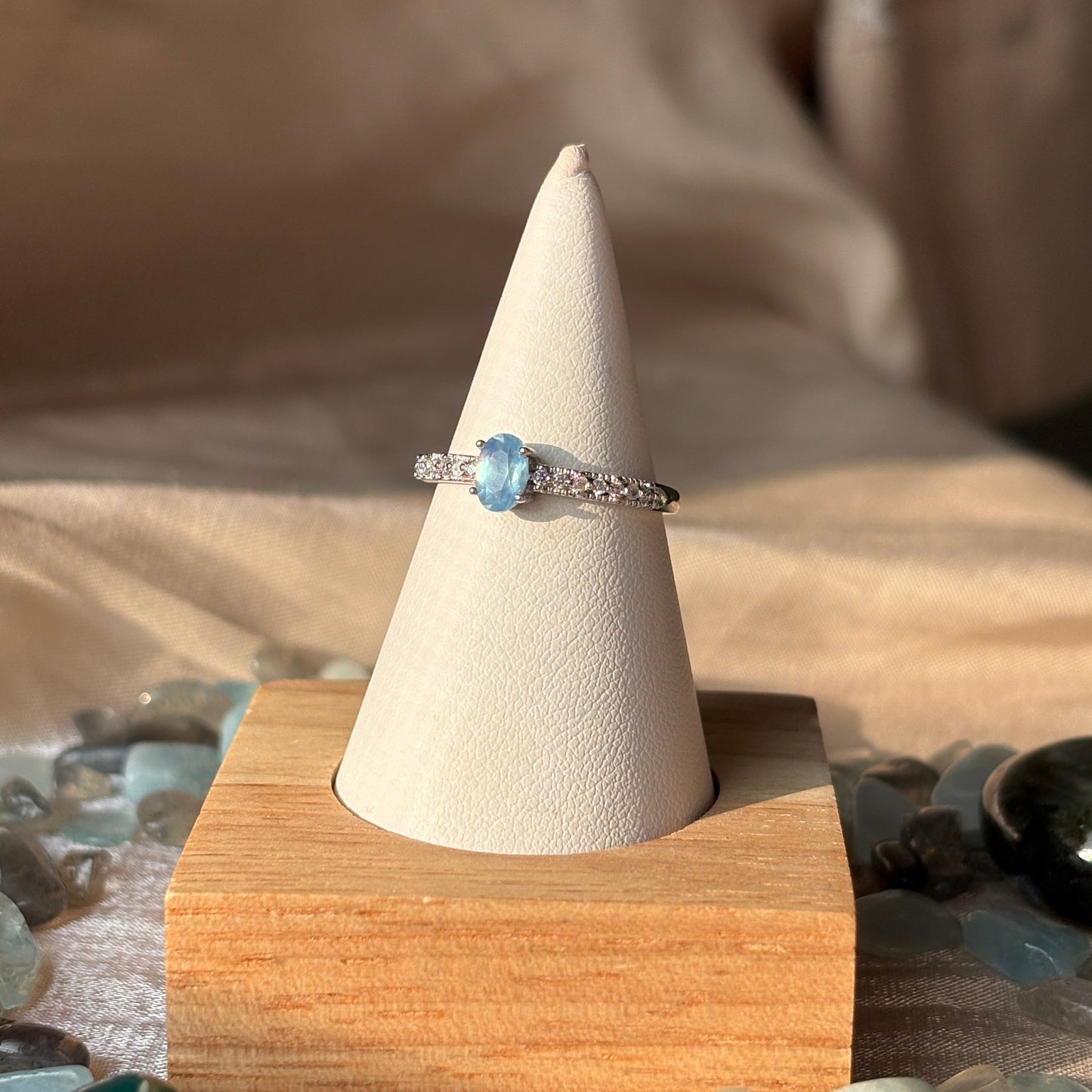 Anello con Acquamarina