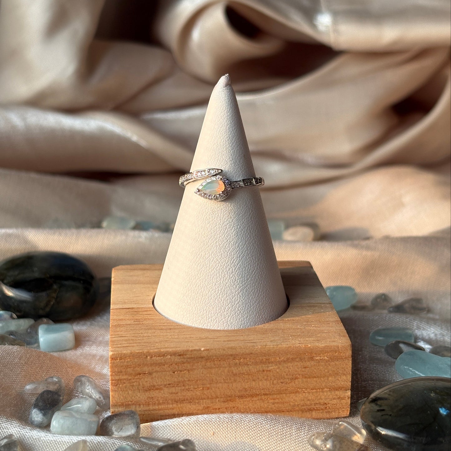 Anello con Opale 925