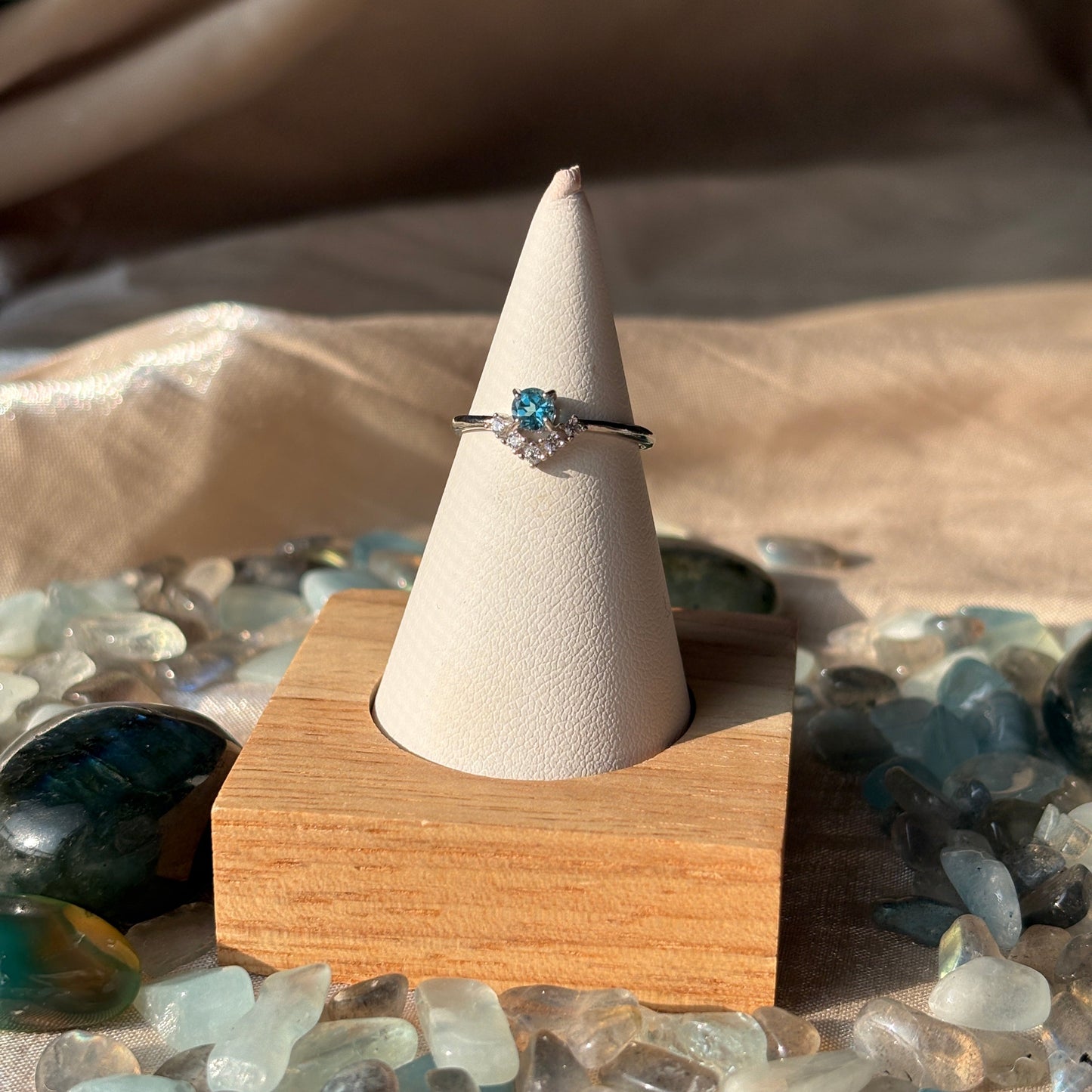 Anello con Topazio 925