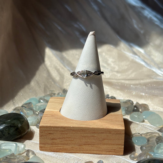 Anello con Pietra di Luna