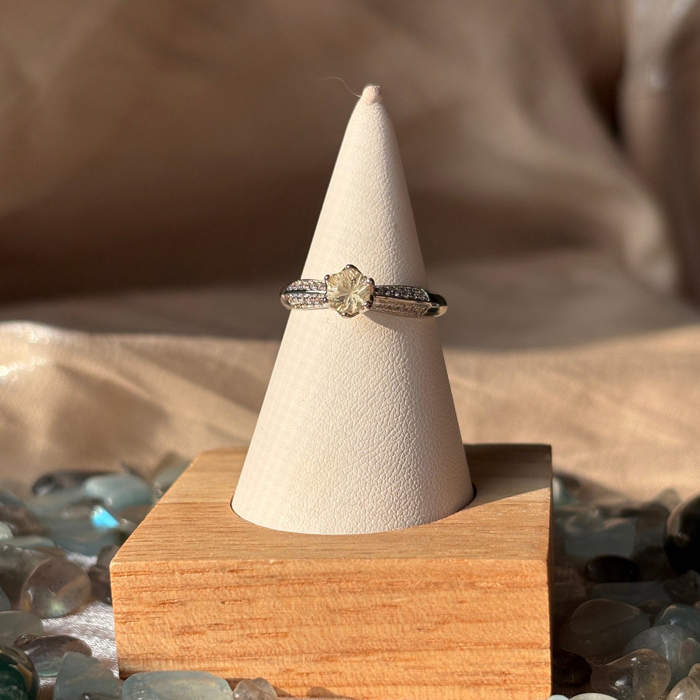 Anello con Quarzo Citrino