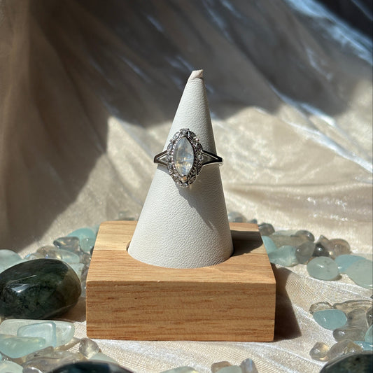 Anello con Pietra di Luna