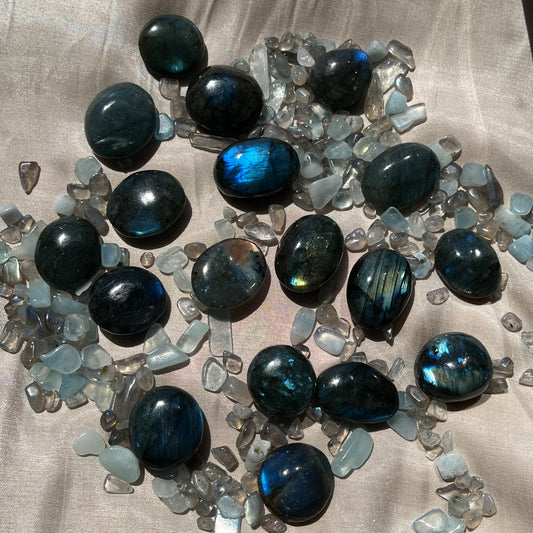 Mini Palmstone Labradorite