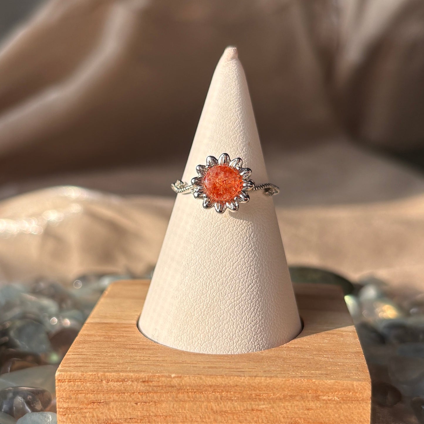 Anello con Pietra del Sole