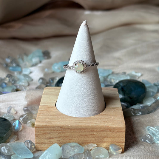 Anello con Opale