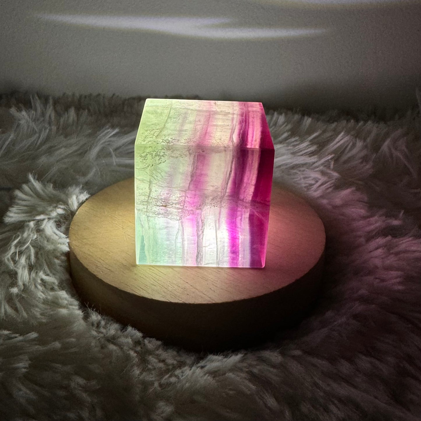 Base luminosa in legno